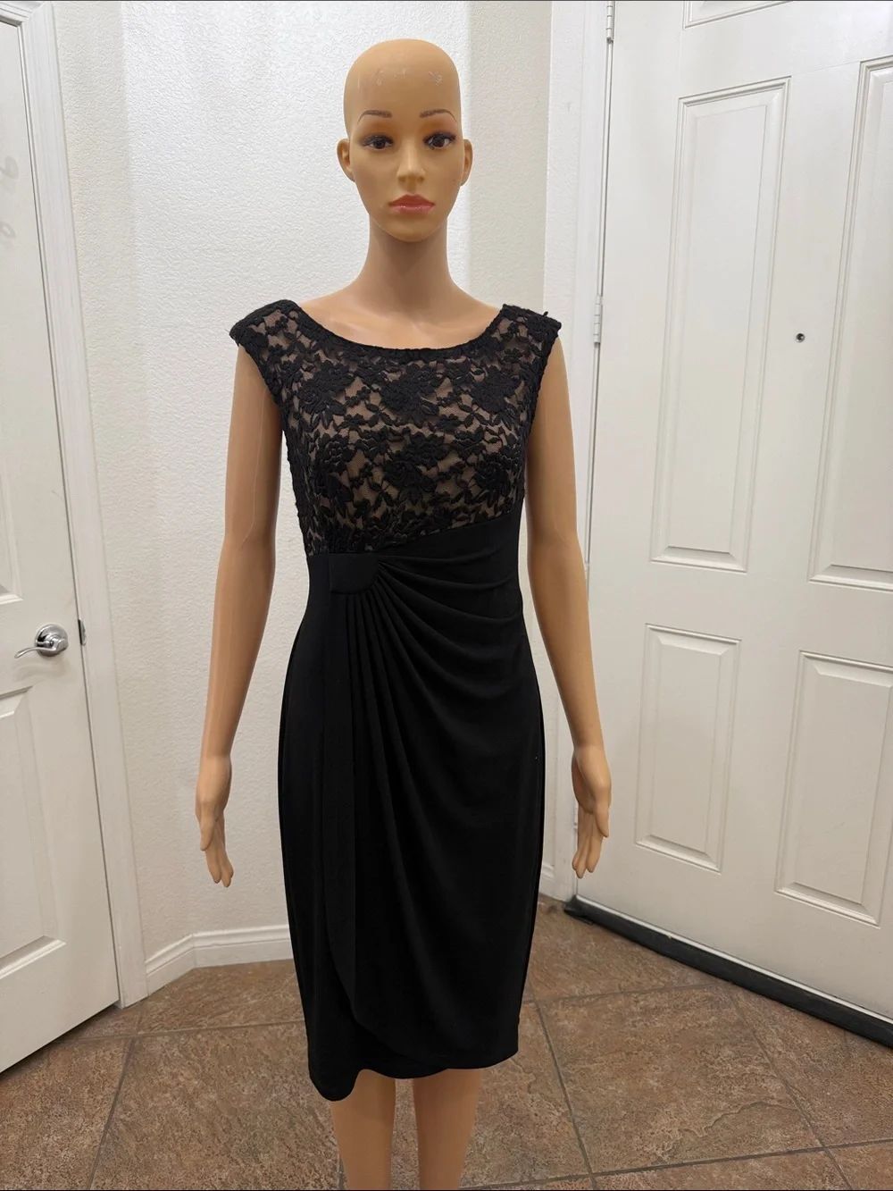 Connected Apparel Black Floral Lace Bodice Slimming Draped Waist Midi Dress Sz 6